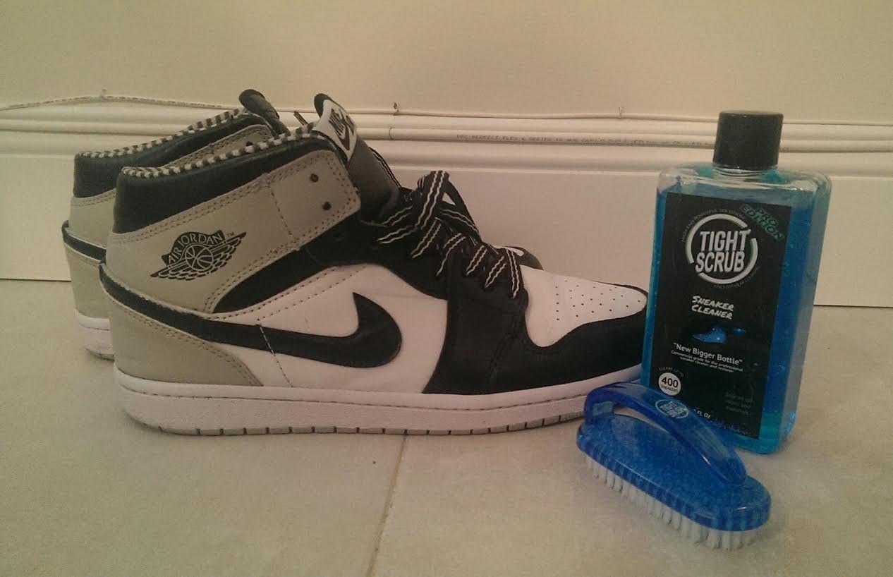 Tight Wipes (Big 10 Oz Bottle) Tight Scrub Sneaker Cleaner Pro Edition for All Sneakers and Shoes